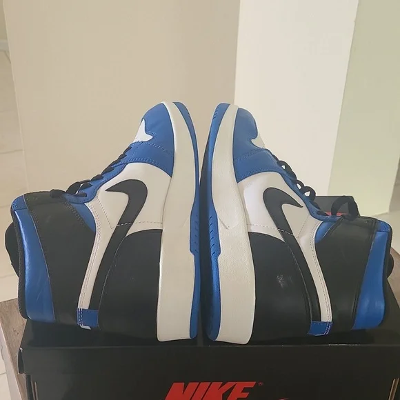 Jordan 1.5 Reverse Fragment Sneakers in size 9. - Picture 4 of 12